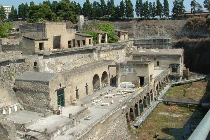 Private tour Positano and Pompei - Image 2