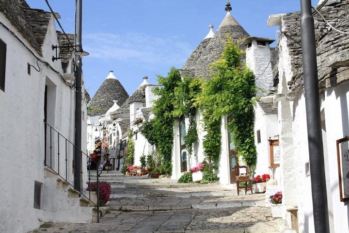 Private Tour: The Trulli of Alberobello from Naples - Image 2