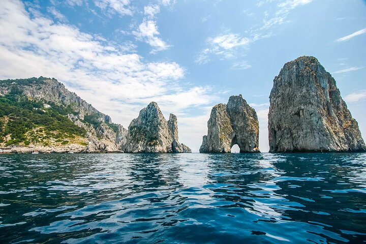 Private Vip Boat Tour of Capri Sightseeing and Capri Island  - Image 5