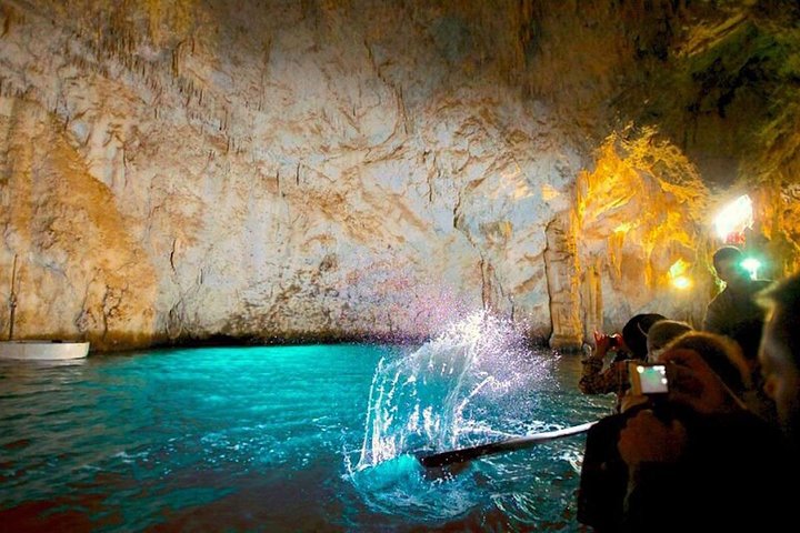 Ravello, Amalfi, Emerald Grotto Shore Excursion. - Image 1
