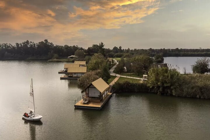 Relax immersed in the nature of the Nabi lakes - Image 1