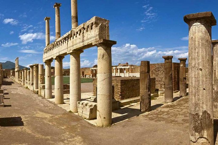 Semi - Private Exclusive Tour of Pompeii ruins & wine tastings from Naples - Image 4