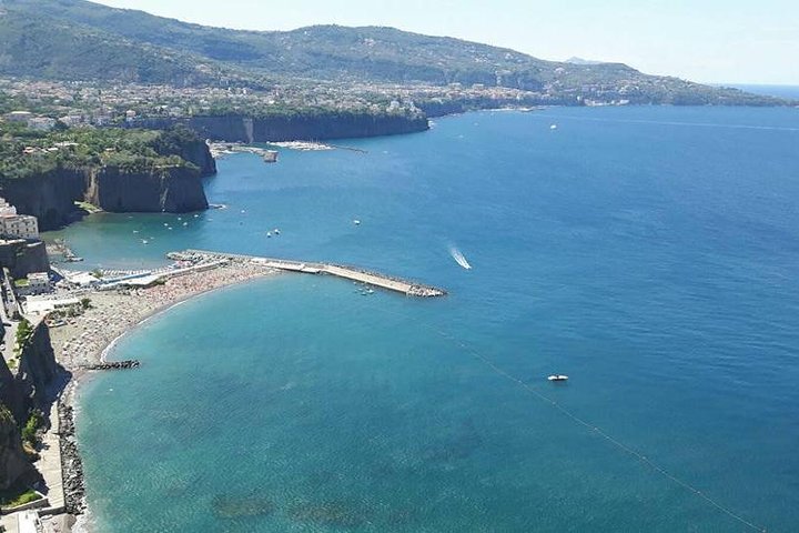 Semi Private Exclusive Tour of Positano & Sorrento with Farmhouse Lunch - Image 1