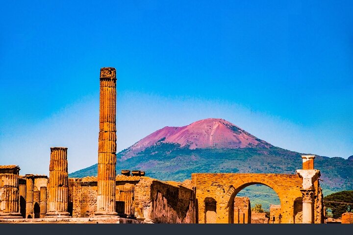 Shared tour to Pompei - Image 1