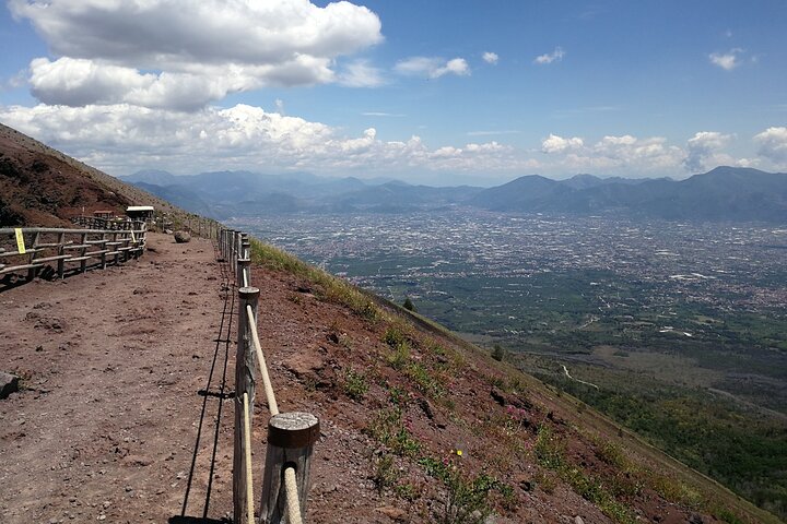 Shore excursion Vesuvius and Pompeii site. - Image 2