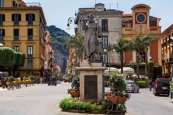 Sorrento and Amalfi Coast Private Day Trip - Image 4