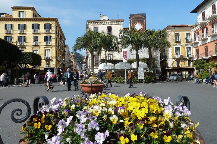 Sorrento and Amalfi Coast Small Group Day from Naples - Image 4