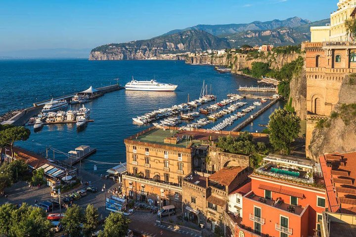 Sorrento Tour with a stop at Pompeii or Wine Tasting - Image 1