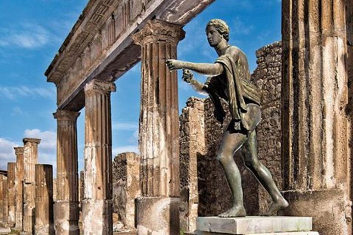 the splendour of Pompeii ruins with pompeii guide - Image 1
