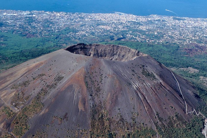 Tour of Mt. Vesuvius + Herculaneum + Pompeii (FullDay 8h) - Image 1