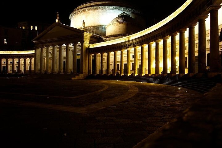 Tour of Naples by night with pizza dinner - Image 2