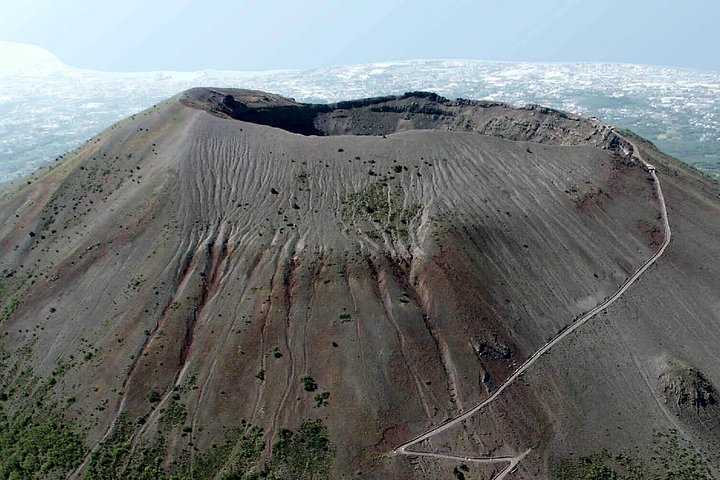Tour on Vesuvius with wine tasting - Image 1