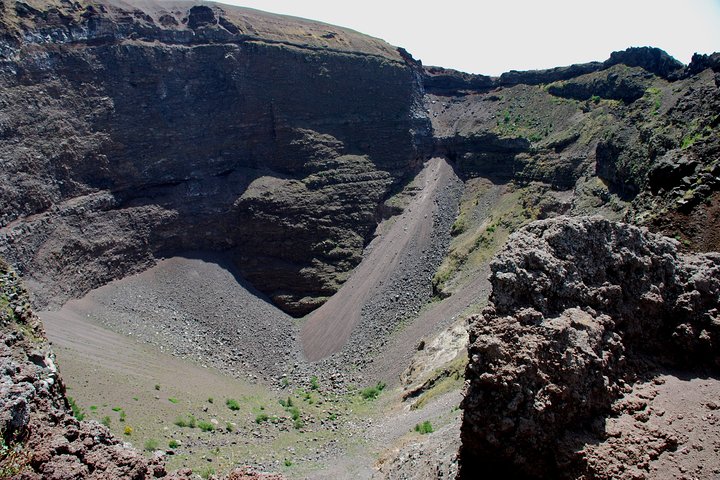 Tour on Vesuvius with wine tasting - Image 5