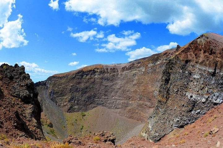 Tour on Vesuvius with wine tasting - Image 4