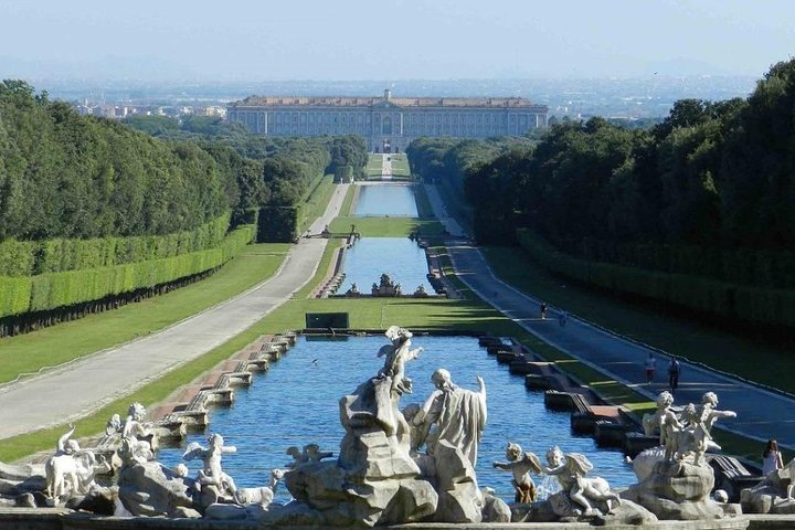 Tour Royal Palace of Caserta + "La Reggia" Outlet - Image 1