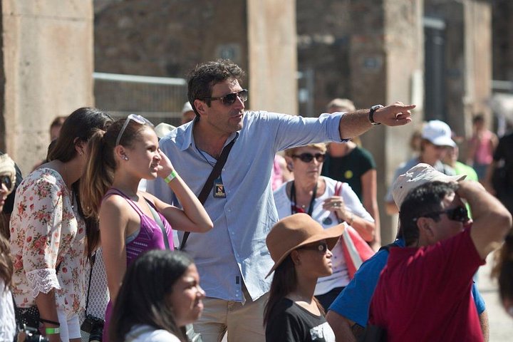 Transfer from Naples to Positano with 2 hours Private Tour in Pompeii - Image 3