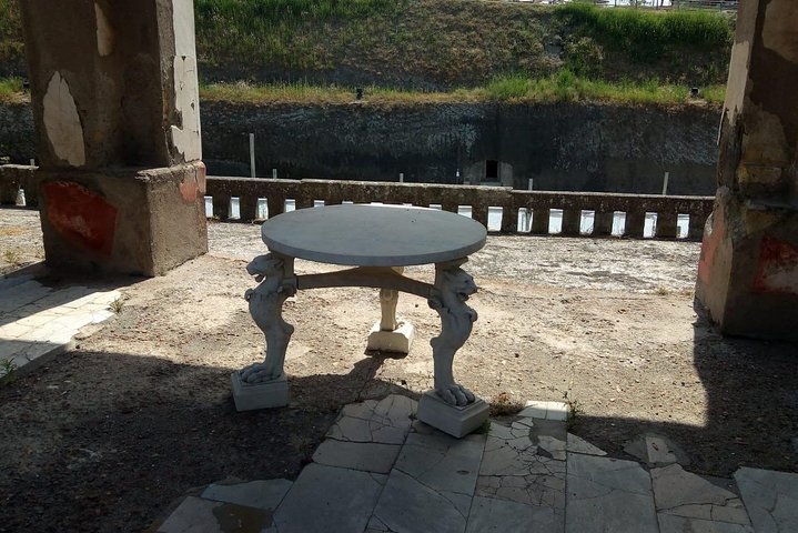 Transfer from Naples to Sorrento with a stop at Pompeii and Mt Vesuvius(1-8 PAX) - Image 5