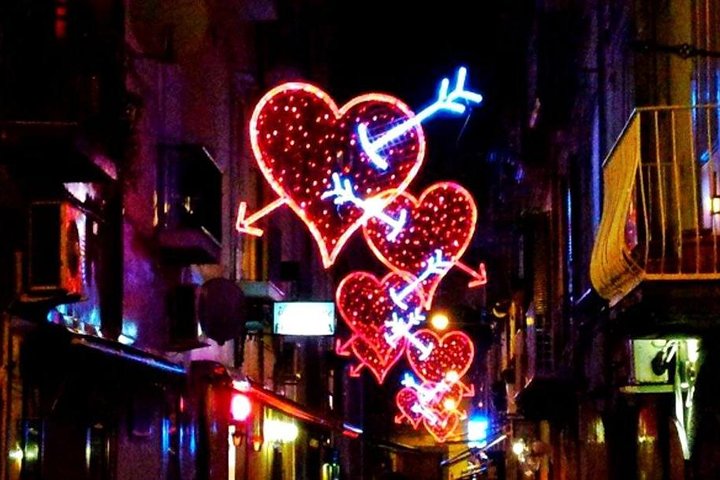 Valentine day Tuor in couple in Naples - Image 2