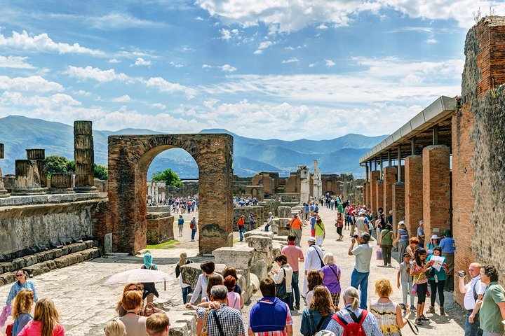 Vesuvius, Pompeii (private guide),vineyards and winery tour, lunch wine taste . - Image 5