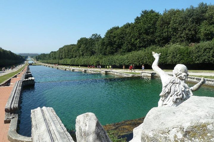 Visit the Caserta Royal Palace - Image 2
