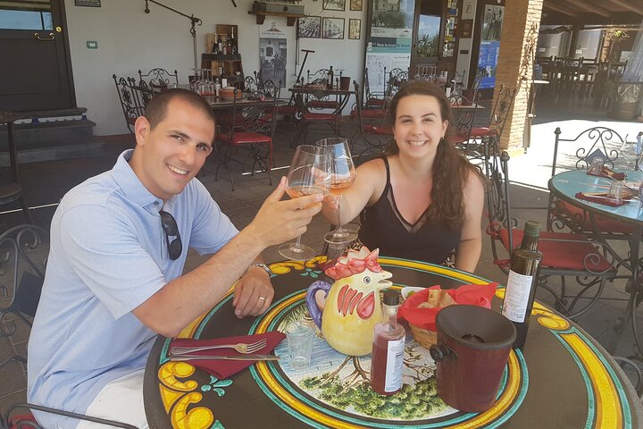 Wine tasting in the Vesuvius National Park - Image 4