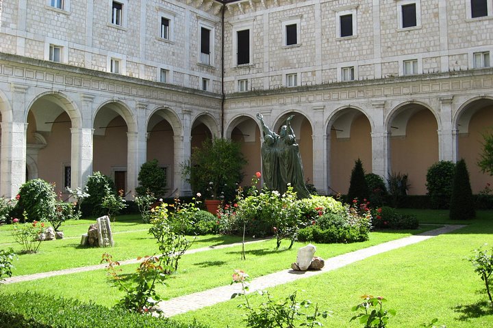 WWII BATTLEFIELDS: Montecassino Shore Excursion from Civitavecchia - Image 5