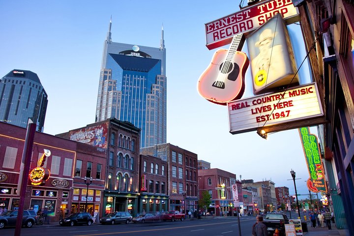 Nashville VIP Style Private Tour with Local Singer/ Songwriter  - Image 1