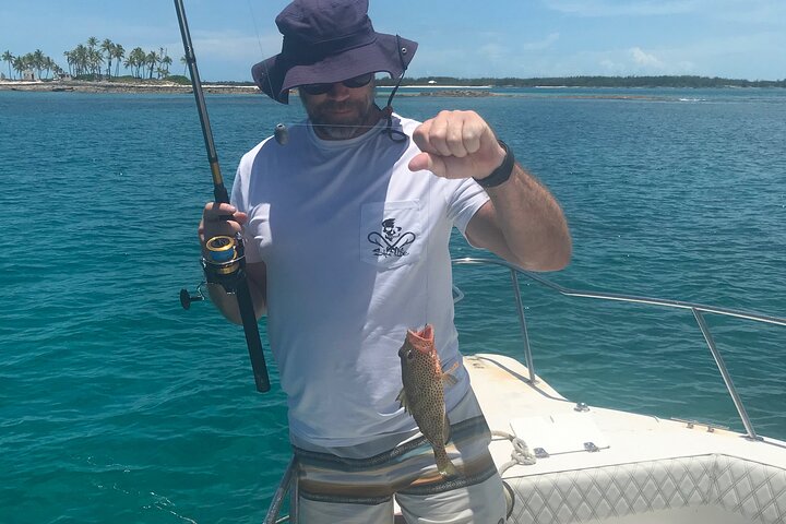 4 Hours Fishing Charter in Nassau - Image 1