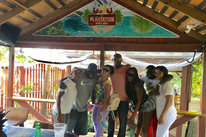 Bahamian Beverages & Bites Tour - Image 4