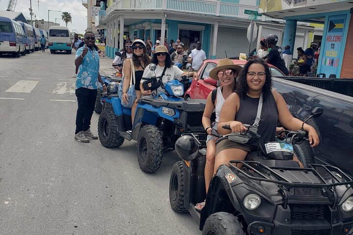 Half-Day Private City Tour in Nassau - Image 1