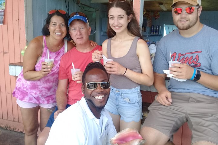 Nassau Food and History Bus Tour - Image 5