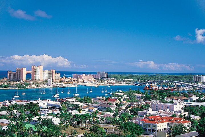 Round Trip Private Airport To Hotel Transfer in Nassau - Image 3