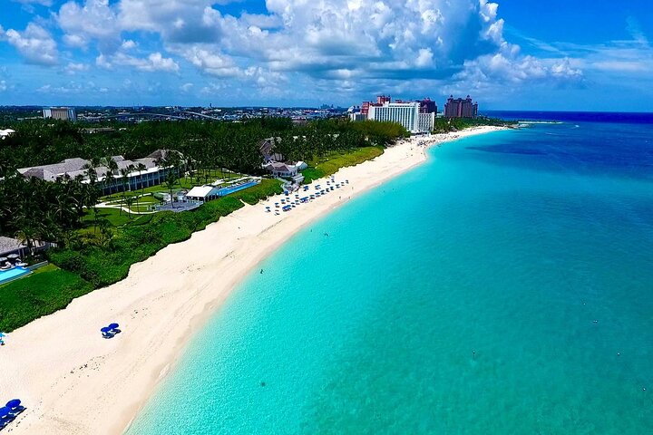 Round Trip Private Airport To Hotel Transfer in Nassau - Image 5