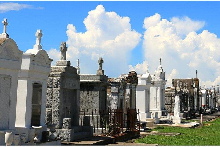 Henley's Private Tours - "Best tour of New Orleans"  - Image 3