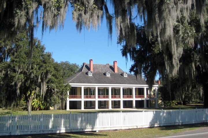 New Orleans Plantation Tour with Transportation - Image 3