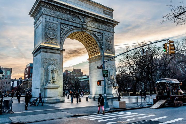 Deluxe Private New York City VIP Tour by SUV: Best of NYC. Select 3 or 5 hours - Image 1
