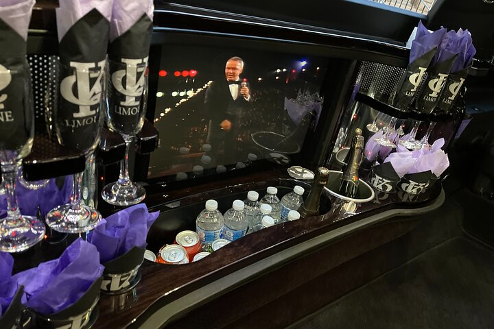  NYC Private Tour With Tour Guide-Stretch Limo, SUV Or Luxury Van - Image 3