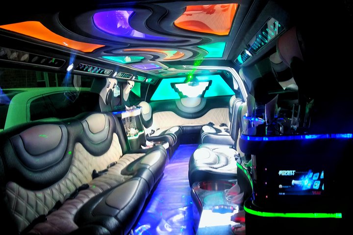 NYC Sightseeing Tour Manhattan (NEW Cadillac Escalade Jet Door Limousine) - Image 2