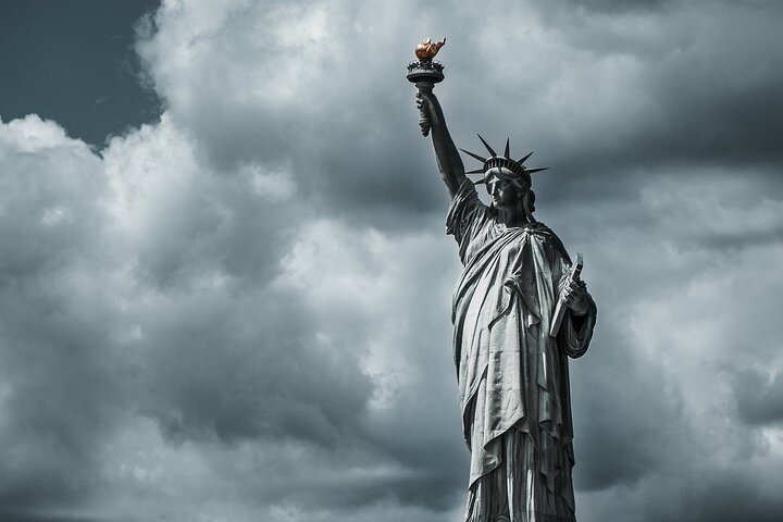 Private Tour-Explore New York Iconic Landmarks& Guide up to 12pax - Image 5