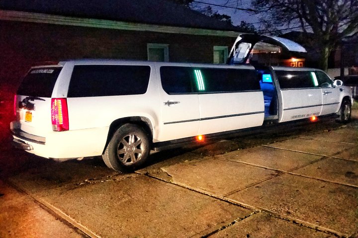 Woodbury Commons Shopping in Escalade White Limousine - Image 1