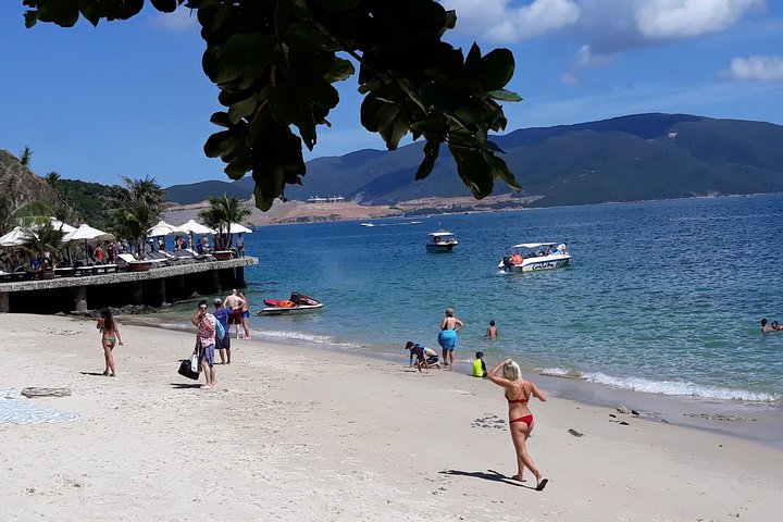 Private Shore Excursion: Beautiful Nha Trang Islands Discovery - Image 1