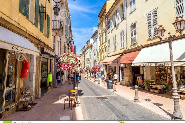  Antibes, Cannes, 3 medieval villages in the hinterland Private Tour - Image 5