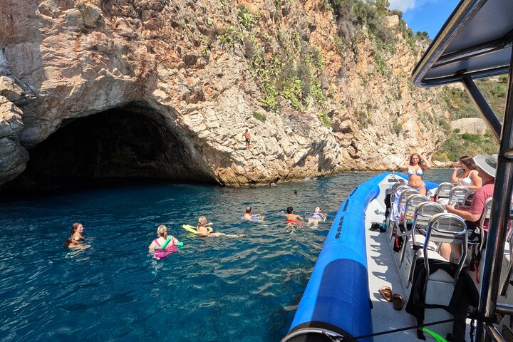 Boat tour guided from Nice to Monaco with Breakfast on the Sea - Image 3