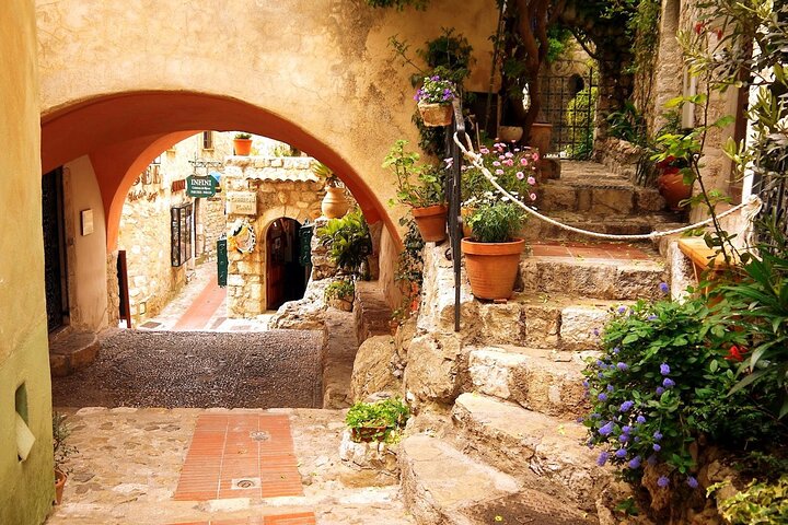 Eze, Monaco, & Monte-Carlo Half-Day Trip Private tour - Image 1