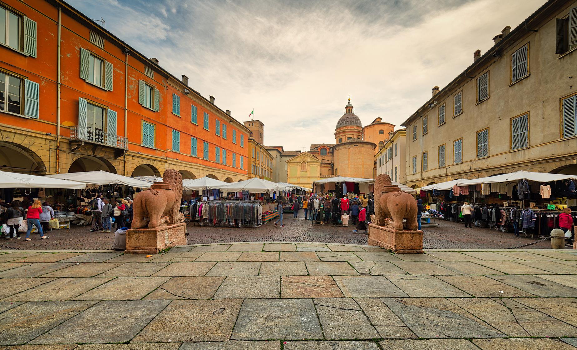 Italian Market - Image 1