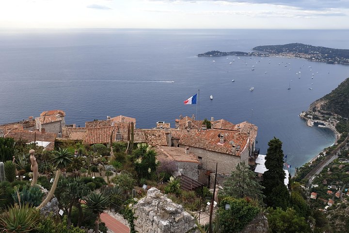 Private Cruise Excursion "Highlights of the French Riviera" with Licensed Guide - Image 1