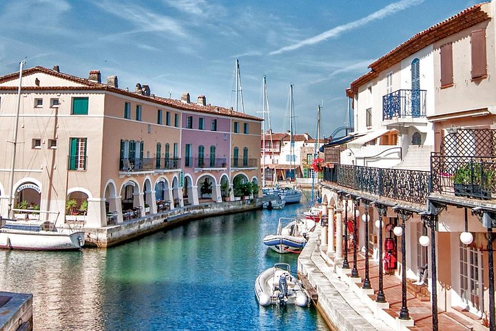 Saint-Tropez and Port Grimaud Private guided Tour - Image 1