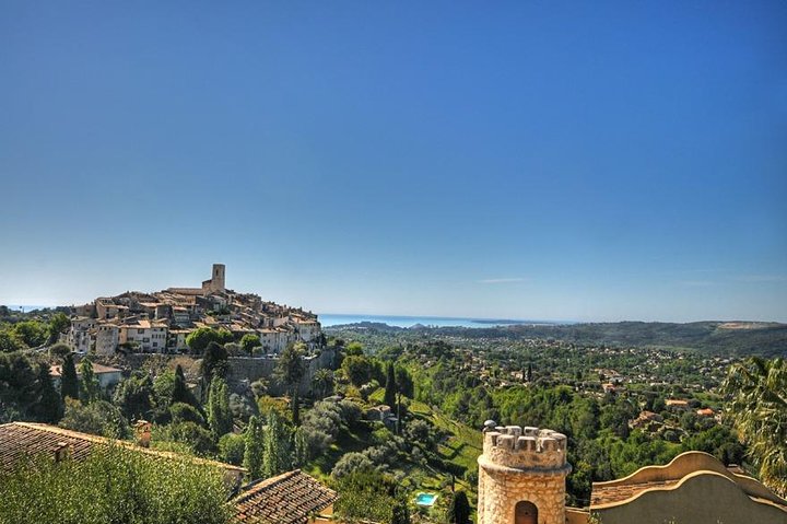 Villefranche Shore Excursion: Private Day Trip to Nice, Saint-Paul de Vence and Cannes - Image 5