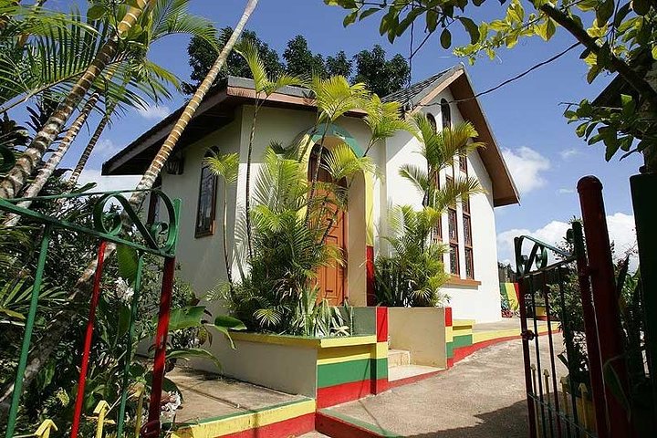 2.5-Hours Nine Miles & Bob Marley's Mausoleum Private Tour - Image 5