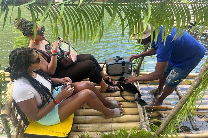 Bamboo River Rafting on Rio Nuevo River in Ocho Rios Jamaica  - Image 4